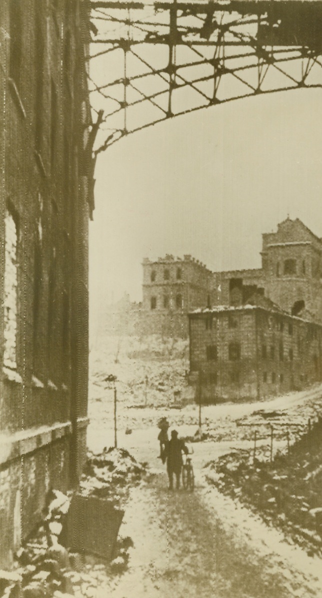 Blitzed Warsaw, 1/22/1945. WARSAW, POLAND—Here is what the demolished houses in the Warsaw market square looked like when the Red Army moved into the blitzed Polish capital. Credit: ACME RADIOPHOTO.;