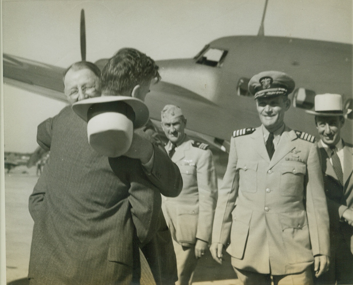 UNSCHEDULED MEETING, 9/10/1943. CHICAGO – Vice-President Henry Wallace and Secretary of the Navy Frank Knox meet unexpectedly at the Glenview Naval Air Station near Chicago when Wallace, in Chicago to make a “major address” before a mass meeting dedicated to winning the peace, was making a tour of the naval base and Knox arrived. Credit: OWI Radiophoto from ACME;