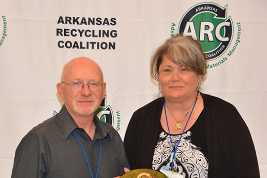Little Rock Zoo Wins State Recycling Award)