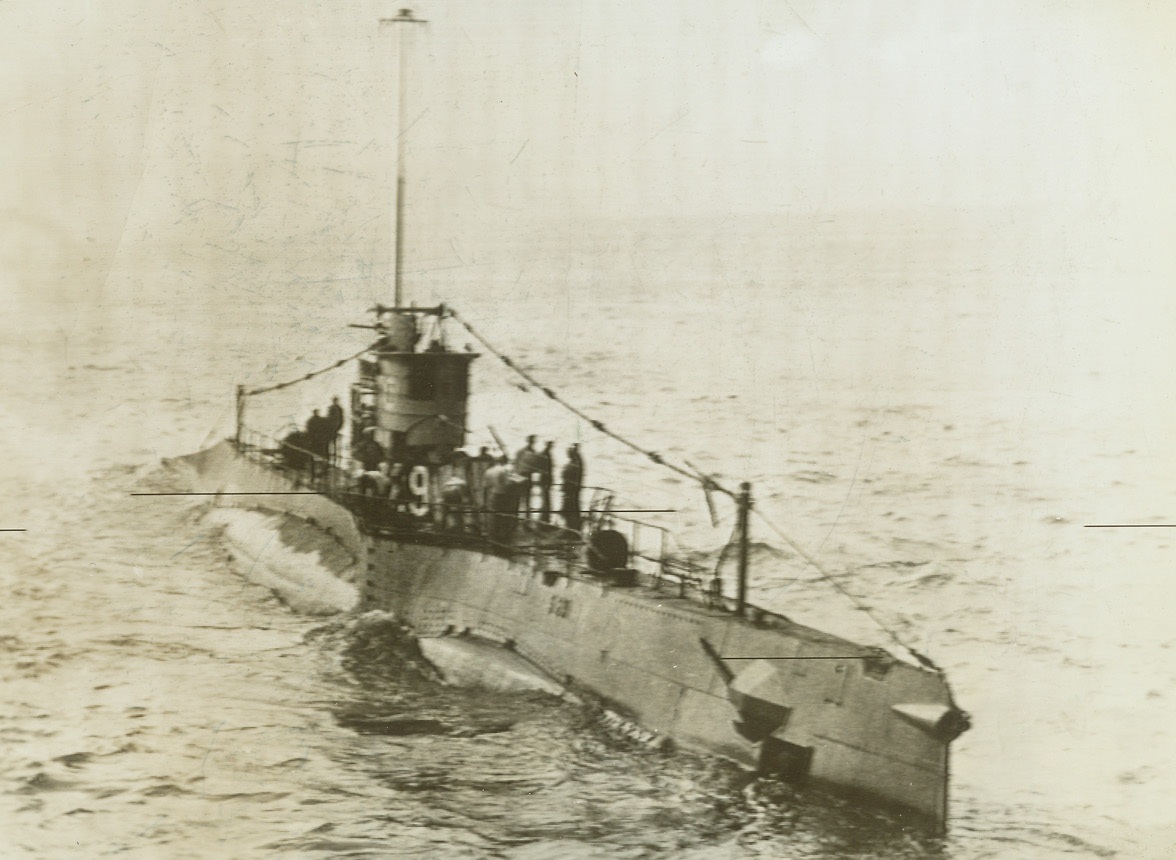 No Title. NY145-The U.S. Submarine “S-26” announced sunk with all but 3 of complement in collision Jan 24 off Panama was sister ship of S-29 shown here. See wires.;